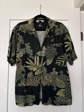 Tommy Bahama Vintage Silk Hawaiian Shirt